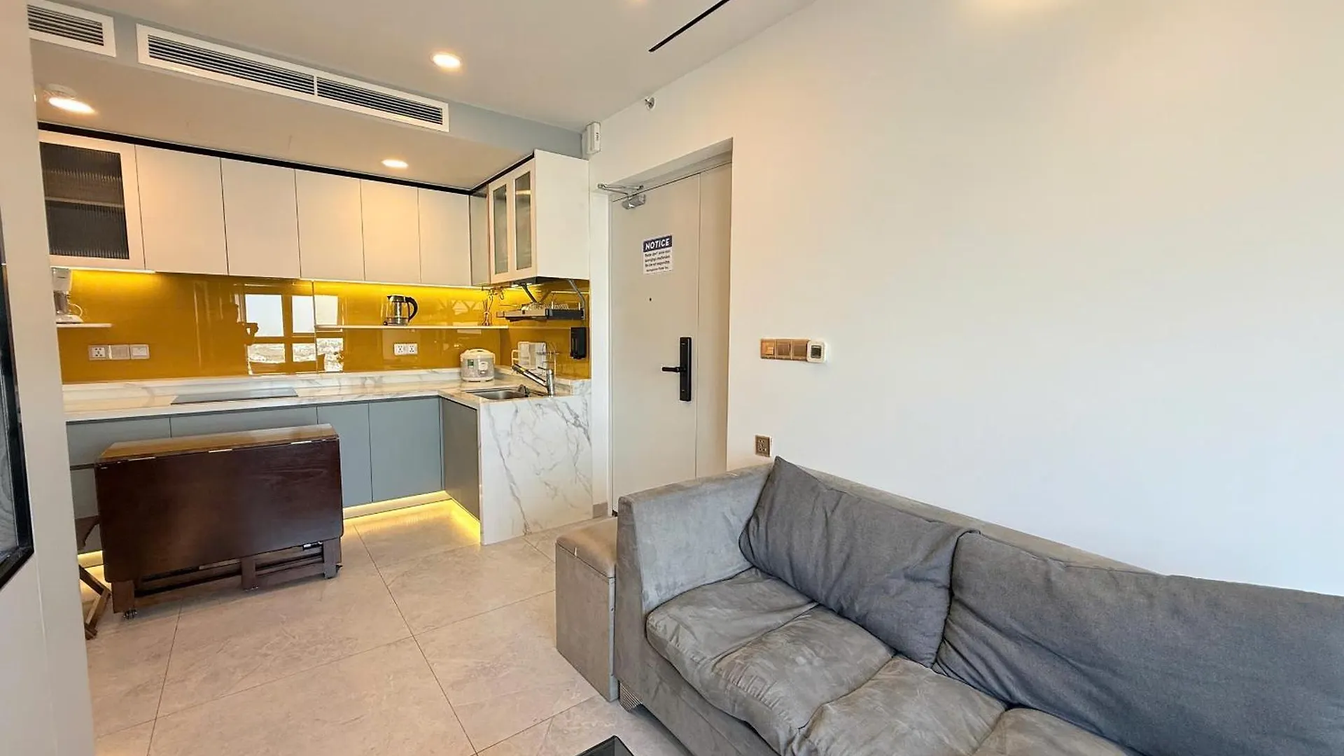 Nhi Nhi Apartment Lotte Mart Nha Trang Vietnam