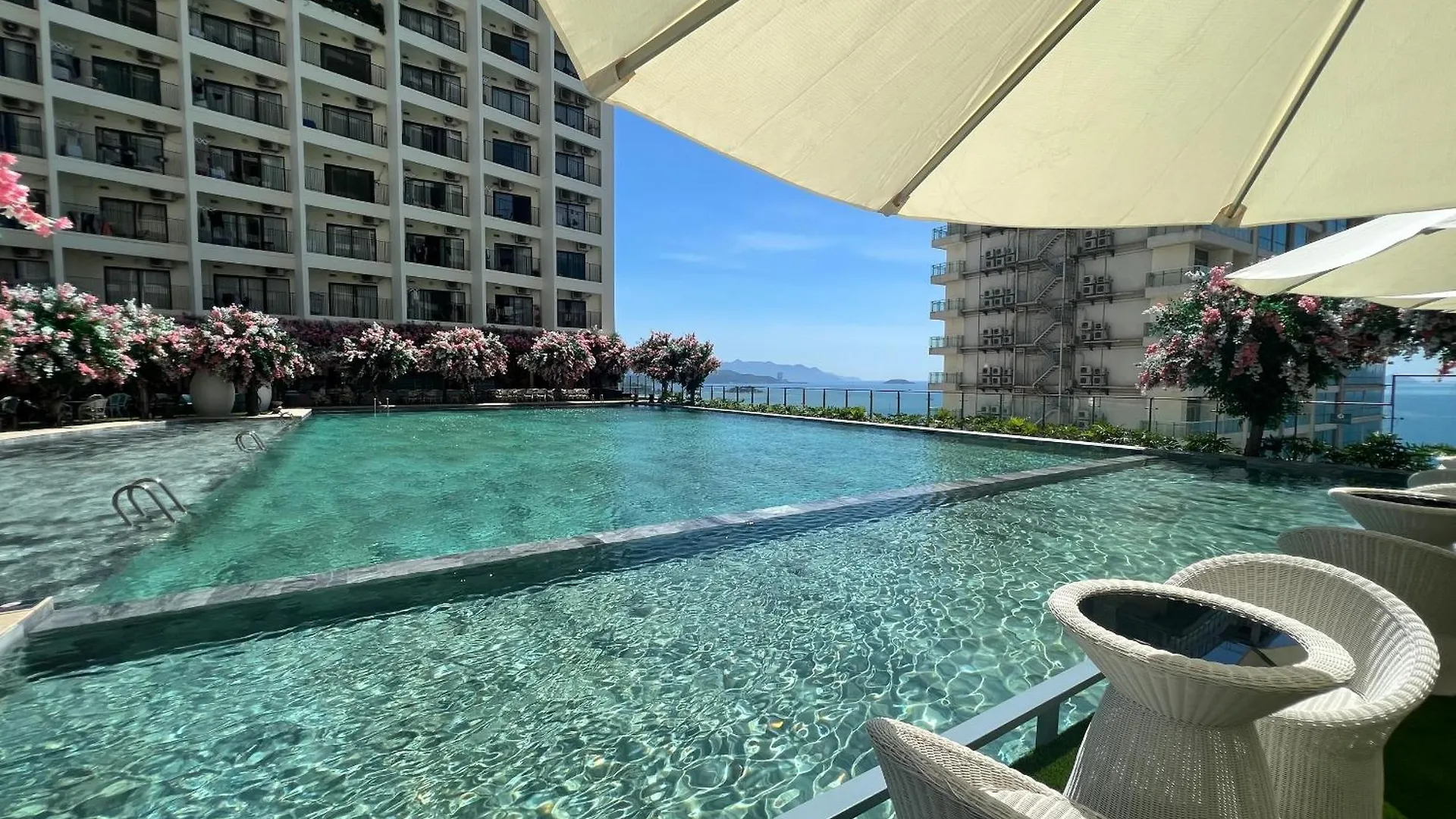 Gold Coast Apartment Seaview 나트랑