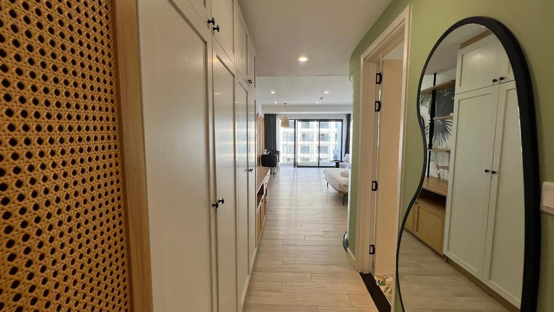 Nhi Nhi Apartment Lotte Mart Nha Trang